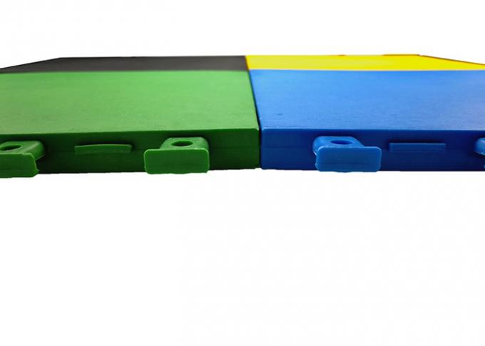 Plancher recyclable de terrain de jeu d'école, parqueter doux de jeu de sécurité d'intérieur